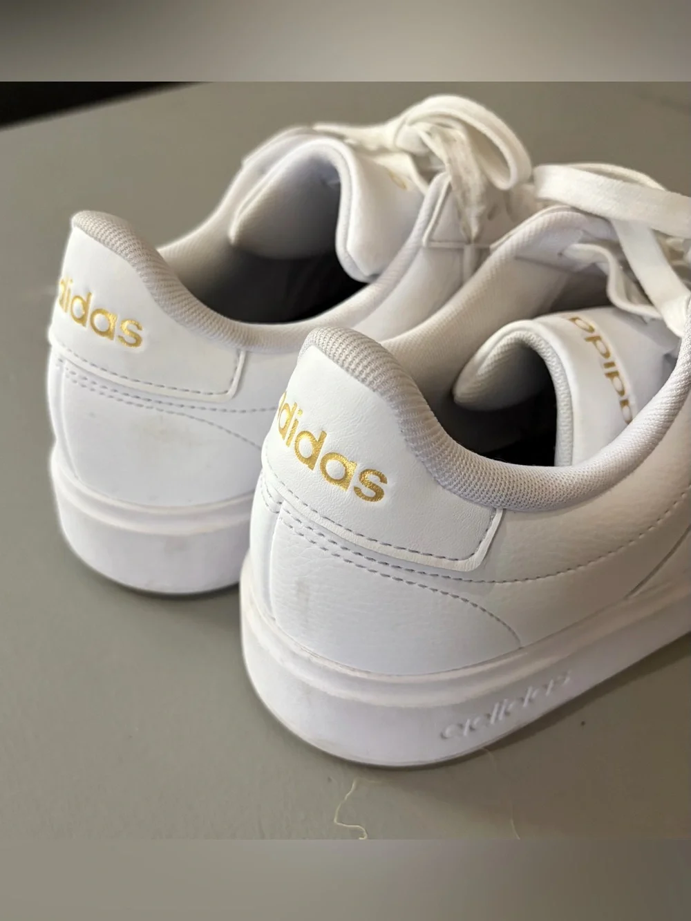 adidas low top
